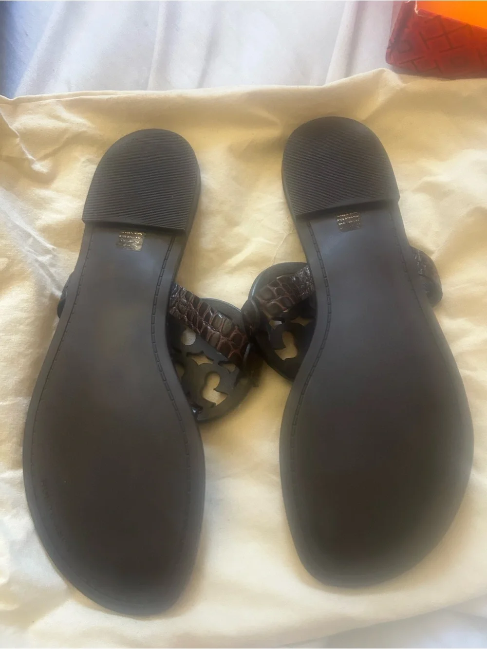 Tory Burch classic tory
